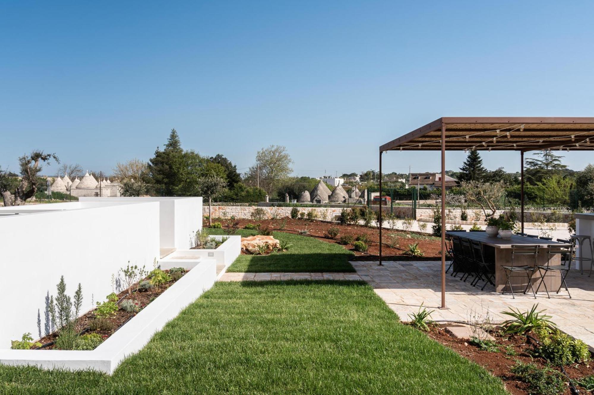 Trullo Jale - Boutique Apartments Остуни Екстериор снимка