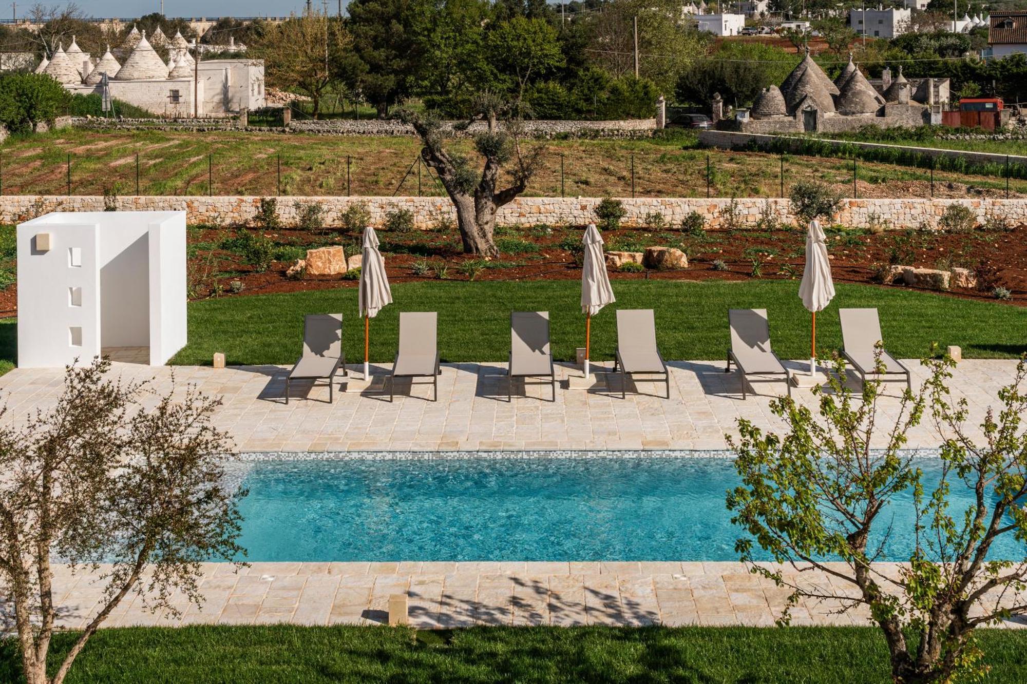 Trullo Jale - Boutique Apartments Остуни Екстериор снимка
