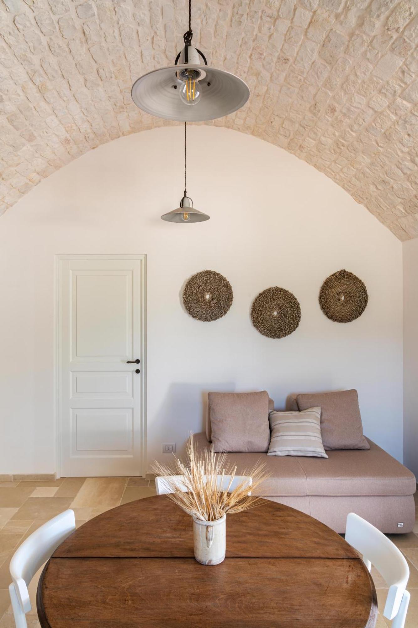 Trullo Jale - Boutique Apartments Остуни Екстериор снимка