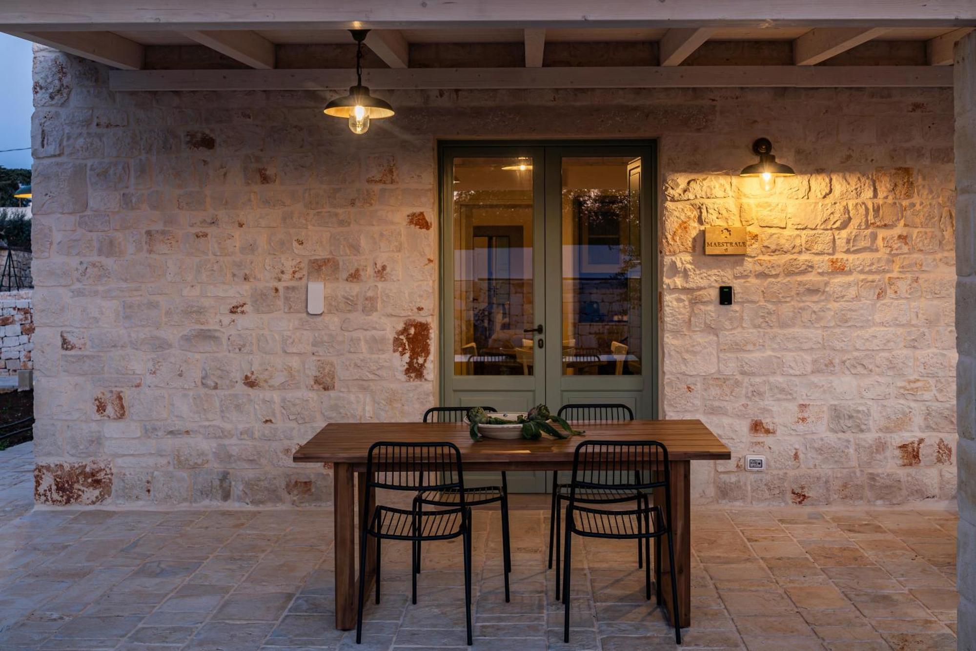 Trullo Jale - Boutique Apartments Остуни Стая снимка