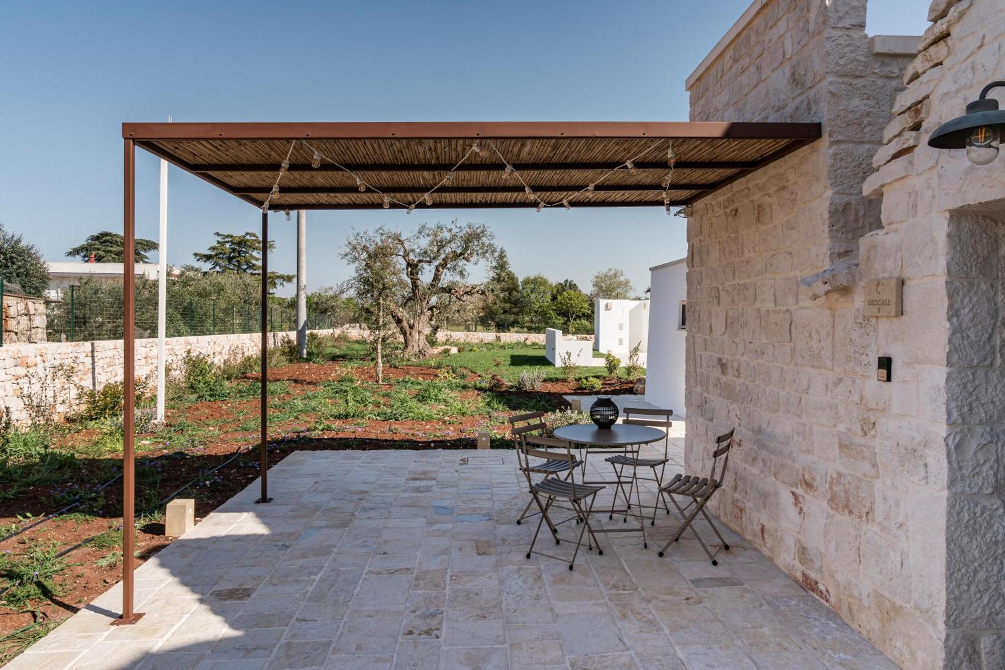 Trullo Jale - Boutique Apartments Остуни Стая снимка