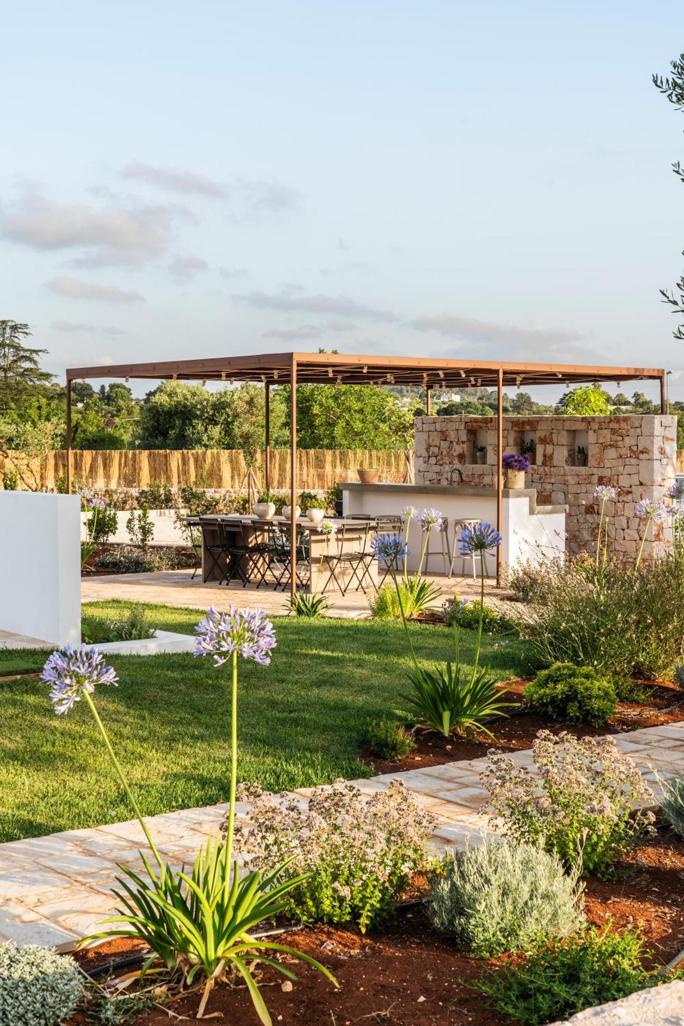 Trullo Jale - Boutique Apartments Остуни Екстериор снимка