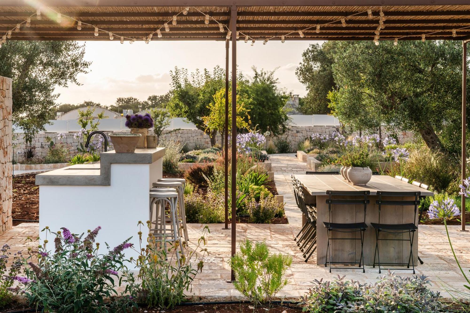 Trullo Jale - Boutique Apartments Остуни Екстериор снимка