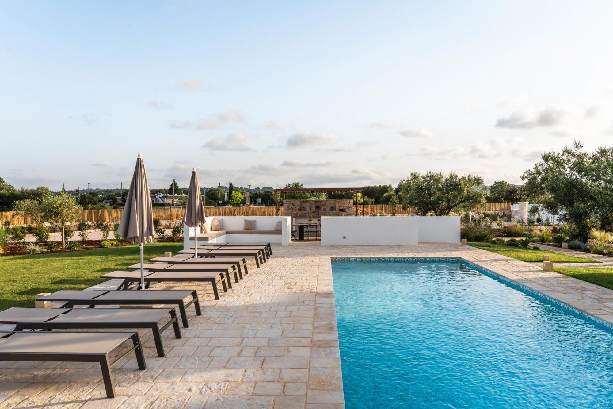 Trullo Jale - Boutique Apartments Остуни Екстериор снимка